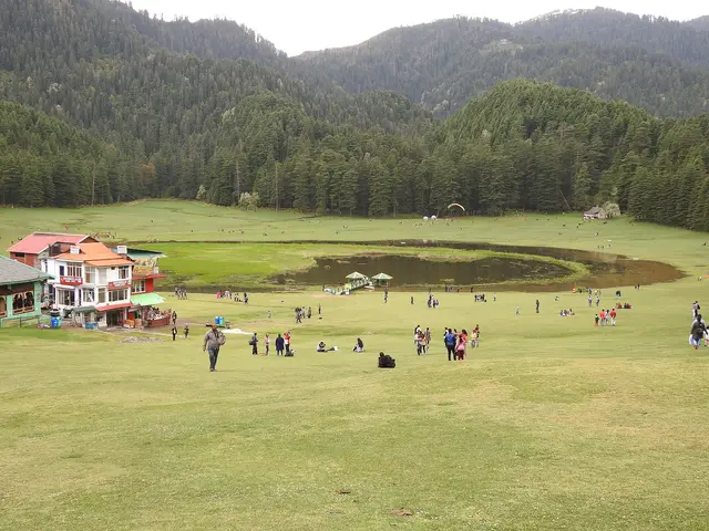 Dharamshala Dalhousie Tour (Premium) photo